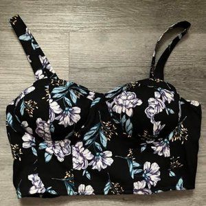 Floral sweetheart neckline crop top